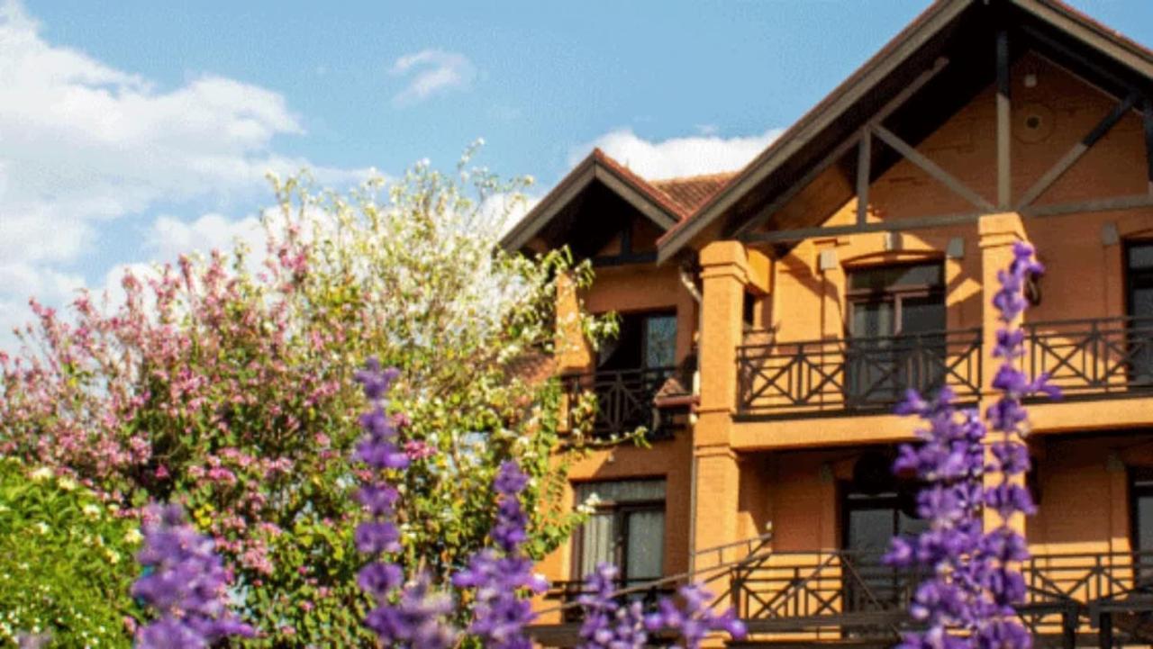 Radisson Hotel Tamboho Waterfront Antananarivo Bagian luar foto