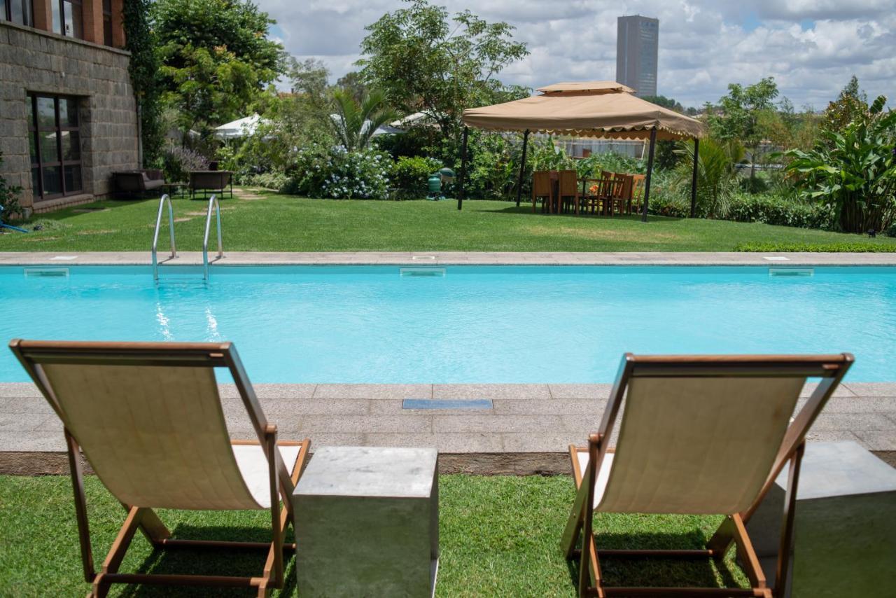 Radisson Hotel Tamboho Waterfront Antananarivo Bagian luar foto
